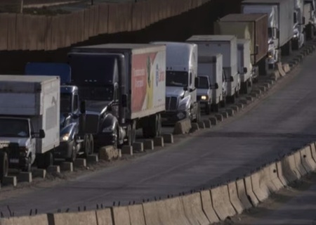    США и Мексика заключили сделку. Пошлины на мексиканские товары приостановлены на месяц