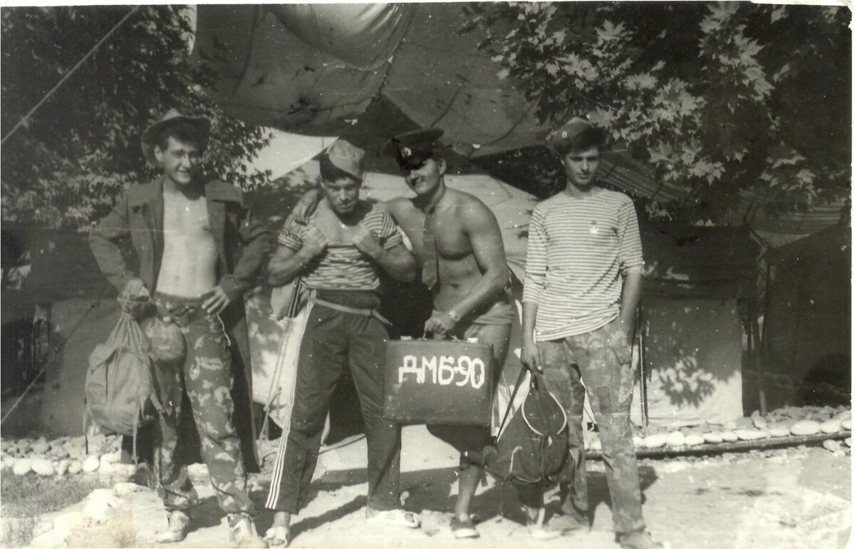 Здоровый армейский юмор...