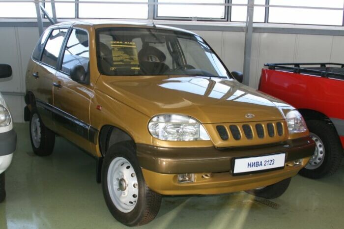 Окончательно внешний вид сложился лишь к 1998 году. /Фото: shoes-web.ru.