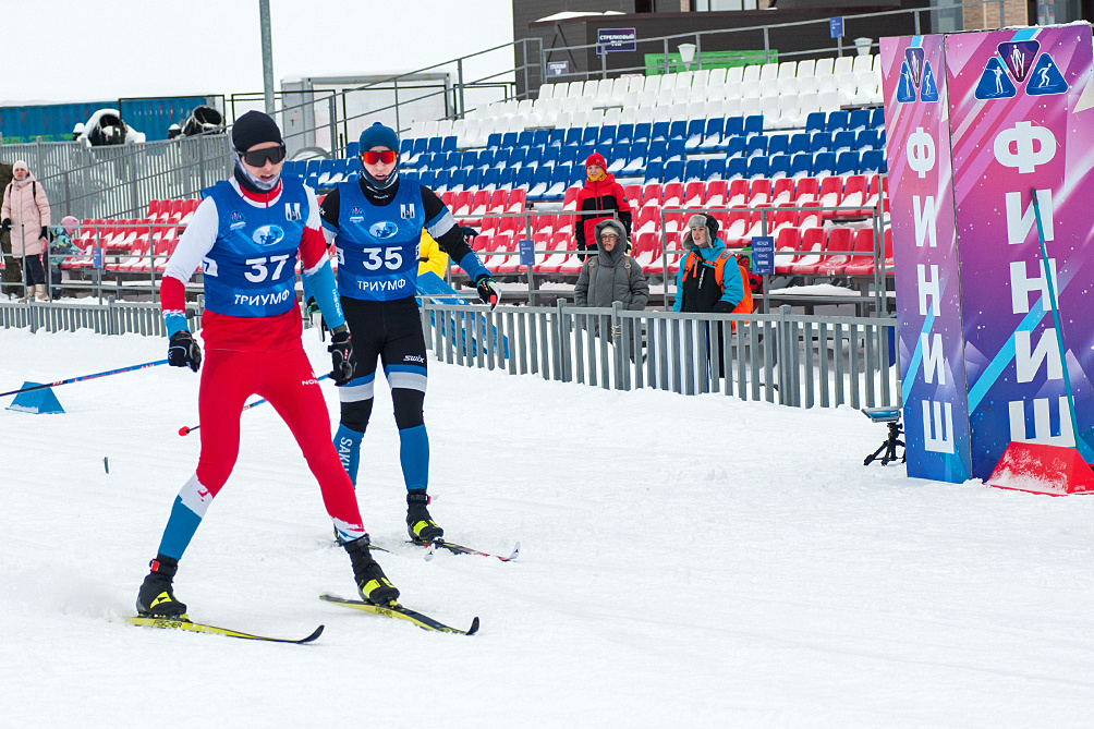 №37 Илья Савин (Хабаровский край), №35 Ростислав Коваль (Сахалинская область).
