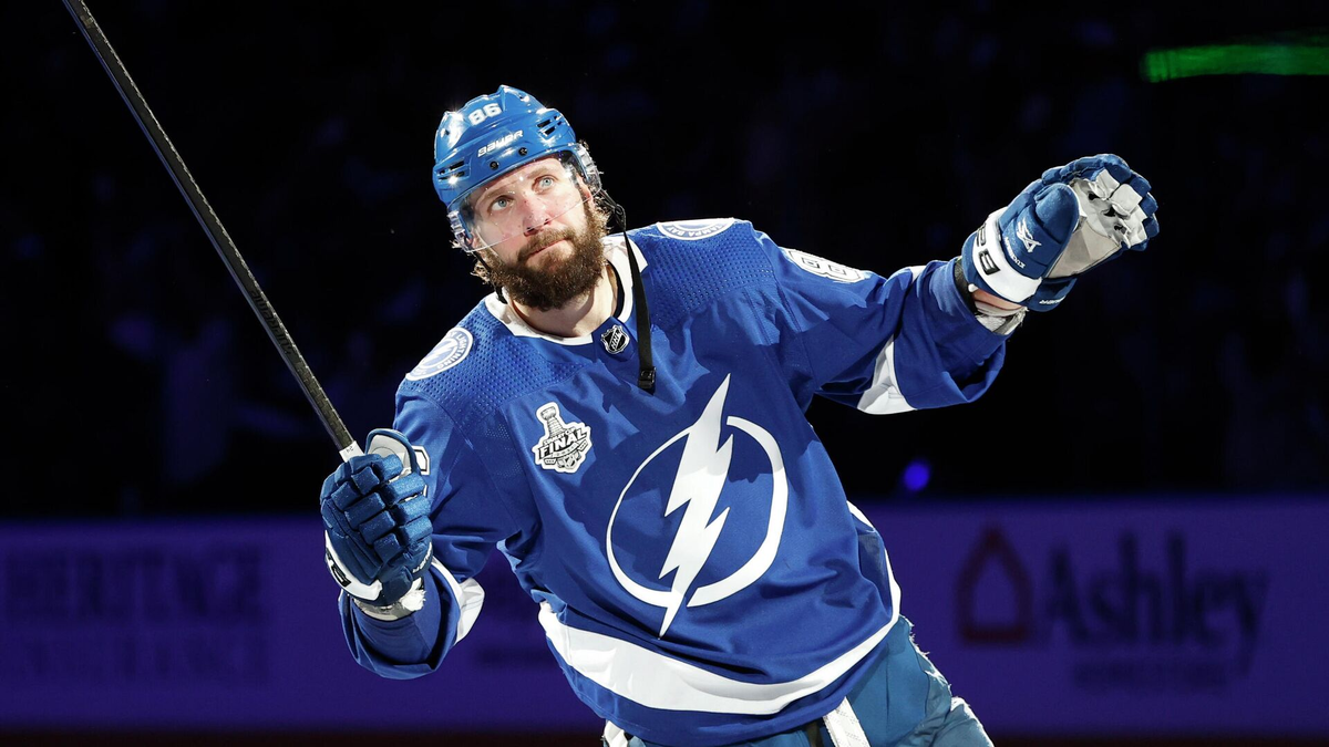 Никита Кучеров. Нападающий "Тампа Бей Лайтинг".