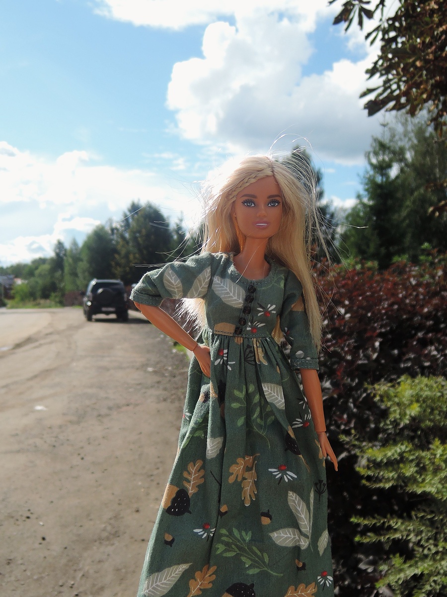 Лана в родном посёлке возле Посада