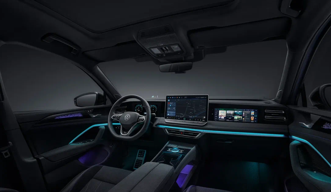 Volkswagen Tiguan L Pro 330TSI салон