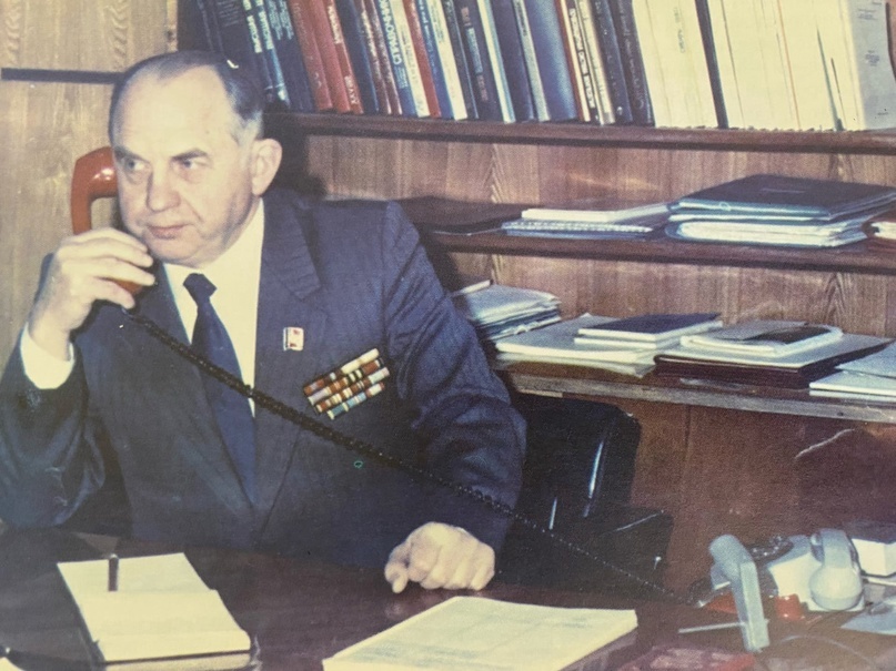                  Иван Иванович Гудилин. Работа в кабинете ректора не прекращалась ни на минуту