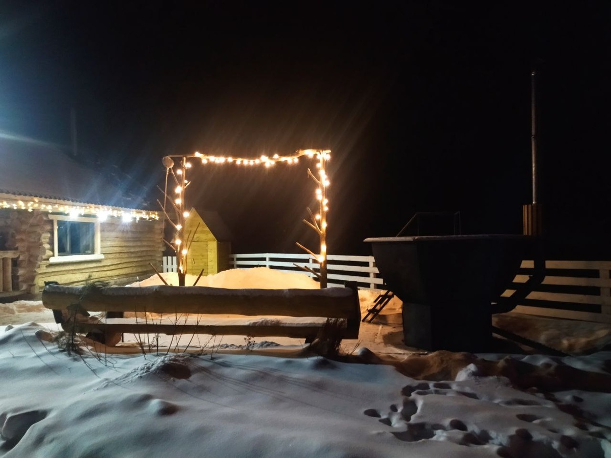 Дом отдыха. Чан под звездами с видом на горы (когда светло)