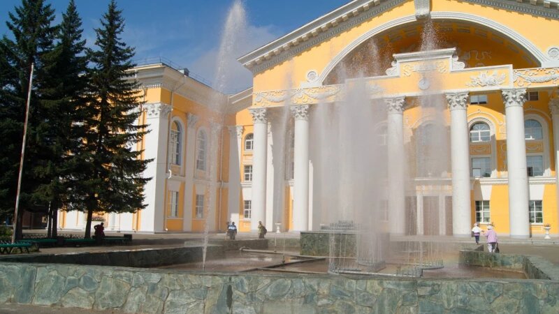     Городской дворец культуры в Бийске Пресс-служба ГДК