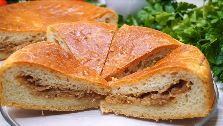 Выпечка без затрат: Заливной (постный) пирог с капустой без яиц, сметаны и майонеза.