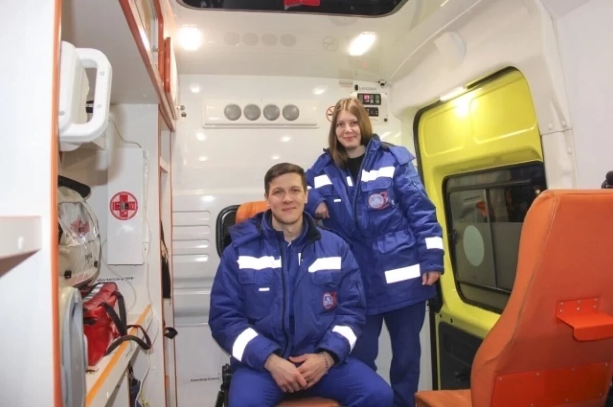    Тюменские медики приняли роды на дороге у пассажирки такси