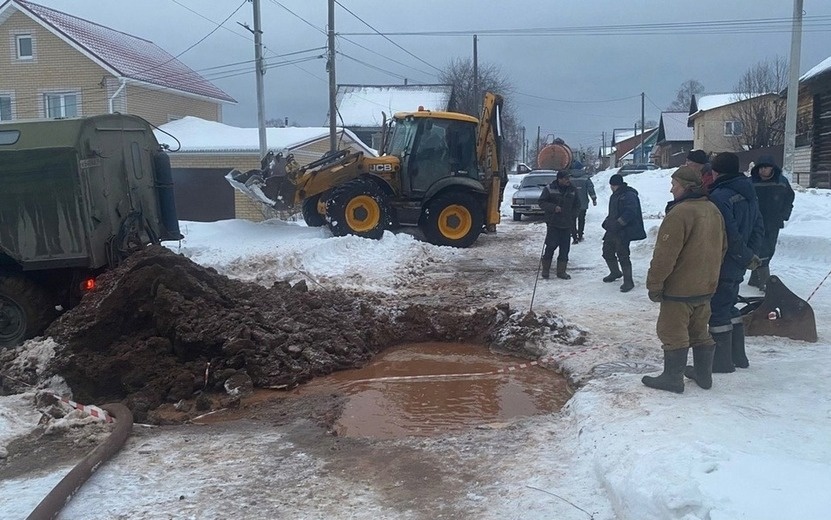    Более 2 тыс. жителей Воткинска остаются без холодной воды
