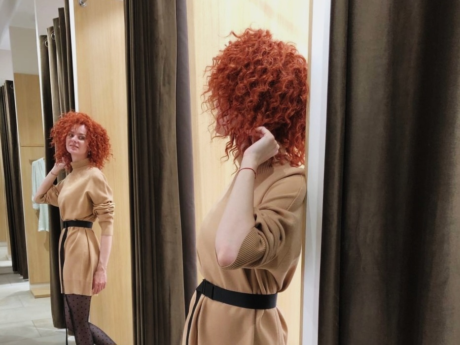 Ну, а я... по бааарааам... а, нет, это из другой песни. Я по примерочным, не хочу я годы без покупок одежды проводить! 