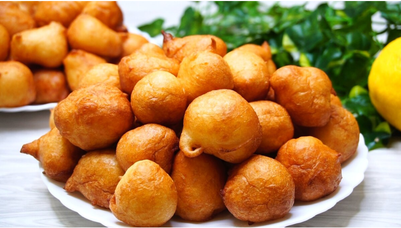 "Хахаряшки" к чаю на кефире. За 15 минут получается гора Вкусняшек👍.