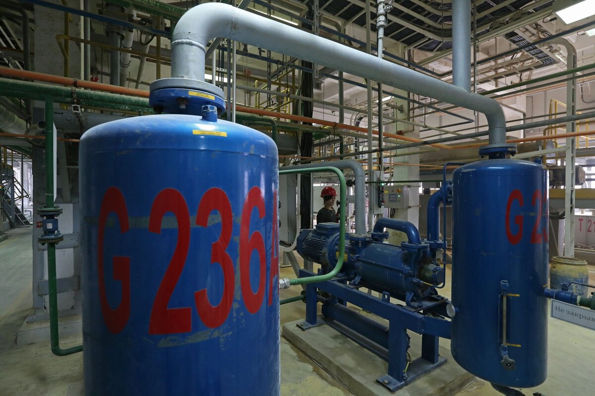    Производство редкоземельных металлов / Источник: ©Александр Демьянчук/ТАСС