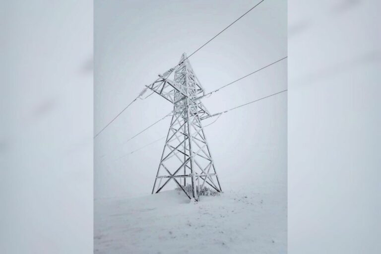    Энергетики «Оренбургэнерго» провели плавки гололедных отложений Кристина Просвиркина