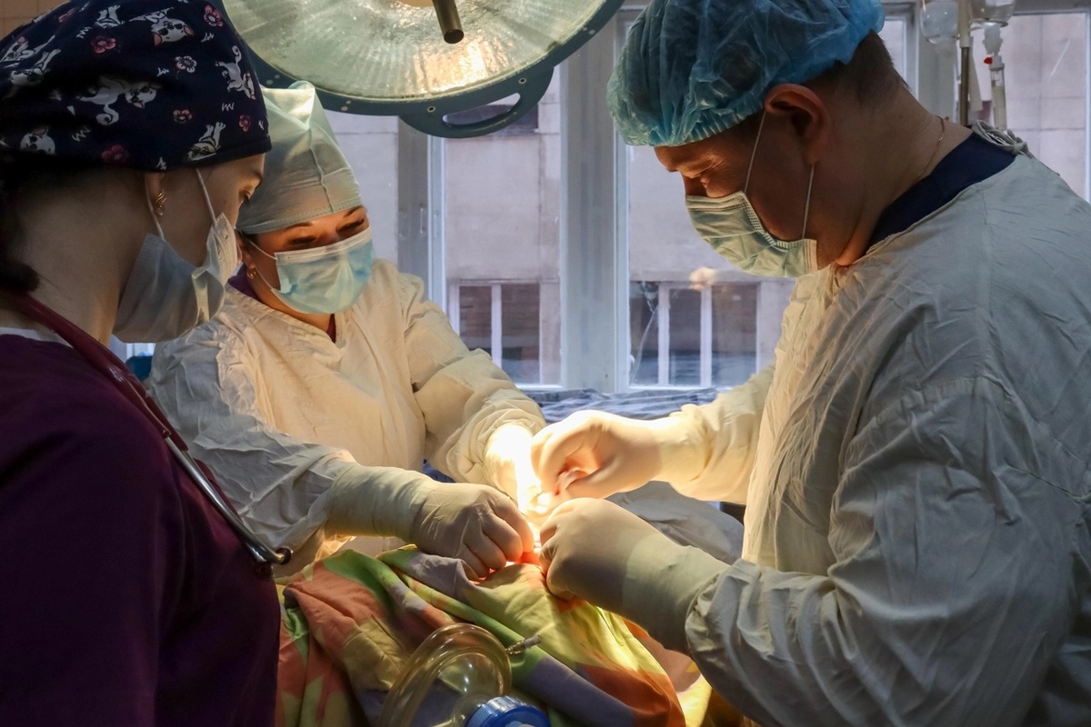    Курские врачи восстановили пациентке челюсть при помощи ее собственной кости