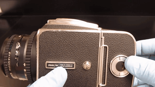 Спусковая кнопка блокируется шибером