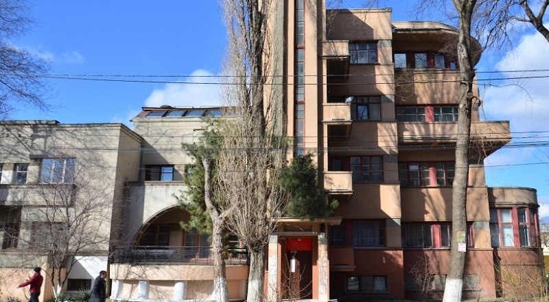 Симферополь, ул. Жуковского, 5