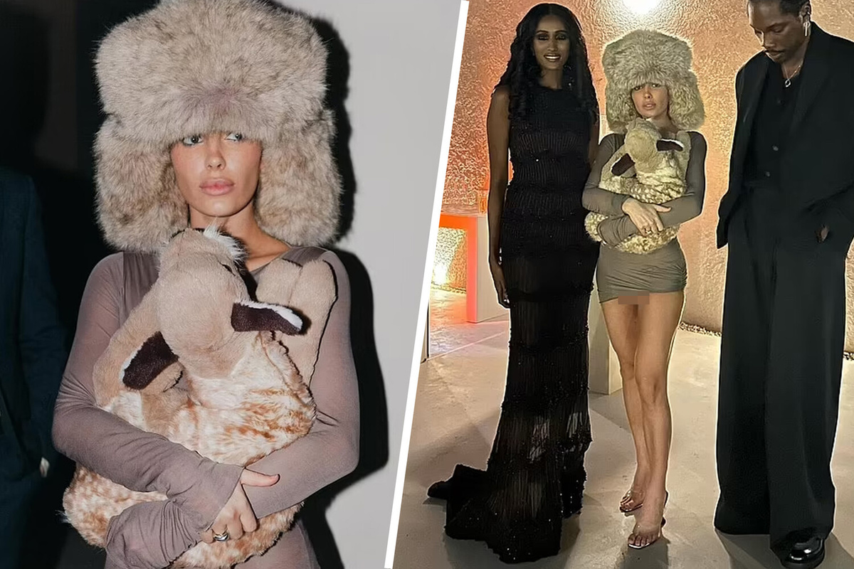 Декабрь 2023 года, Дубай. 
 Образ Бьянки Цензори в огромной меховой шапке и полупрозрачном ультракоротком платье, в котором она пришла на открытие поп-ап магазина дизайнера Амины Муадди в Дубае, оказался одним из самых ярких благодаря головному убору и плюшевой игрушке. В августе 2024 года эти два элемента скопировала у мачехи для своего наряда старшая дочь Канье Уэста и Ким Кардашьян – 11-летняя Норт Уэст ©Amina Muaddi/Instagram  📷