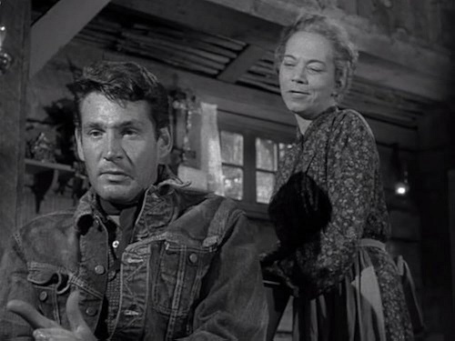 Дейл и Мэгги из миниатюры А.Хичкока "Triggers in the leash".