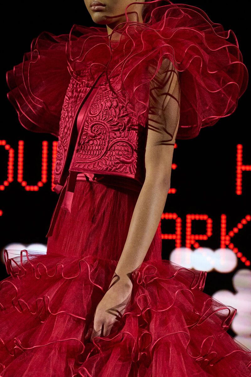 Valentino Spring 2025 Couture
