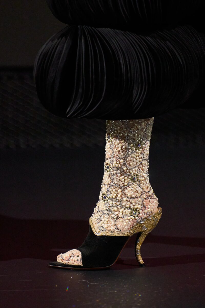 Valentino Spring 2025 Couture