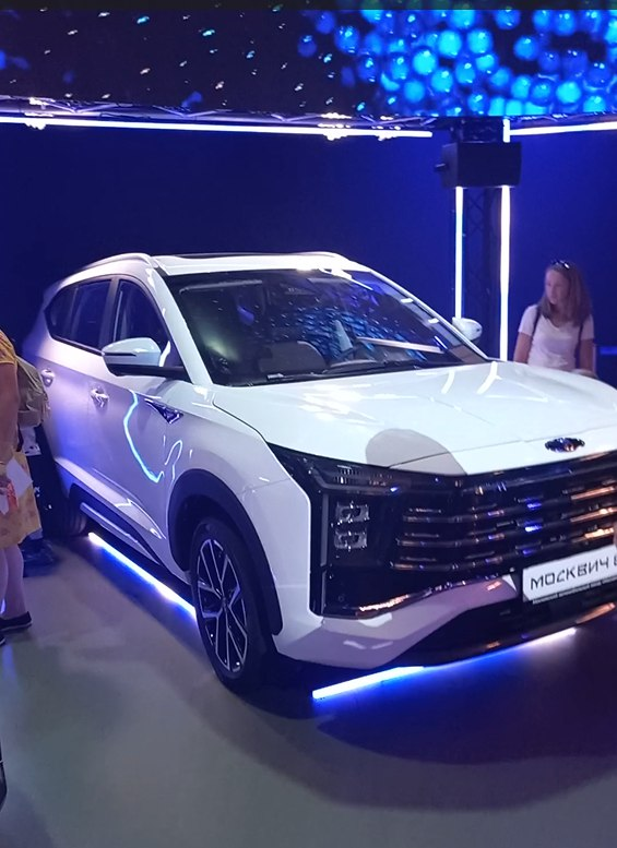 Будущий флагманский кроссовер Москвич 8. Продажи могут запустить в феврале.