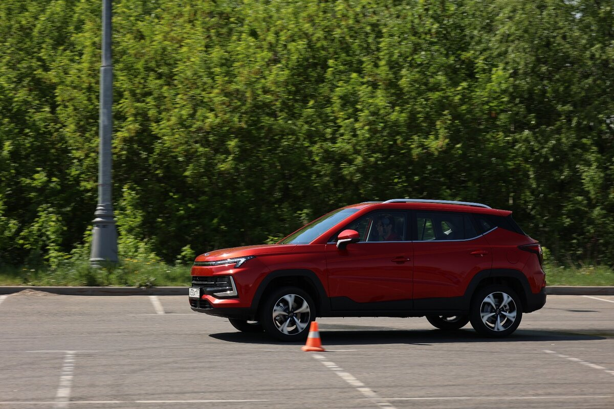 Москвич 3 - самый продаваемый автомобиль столичного Завода.