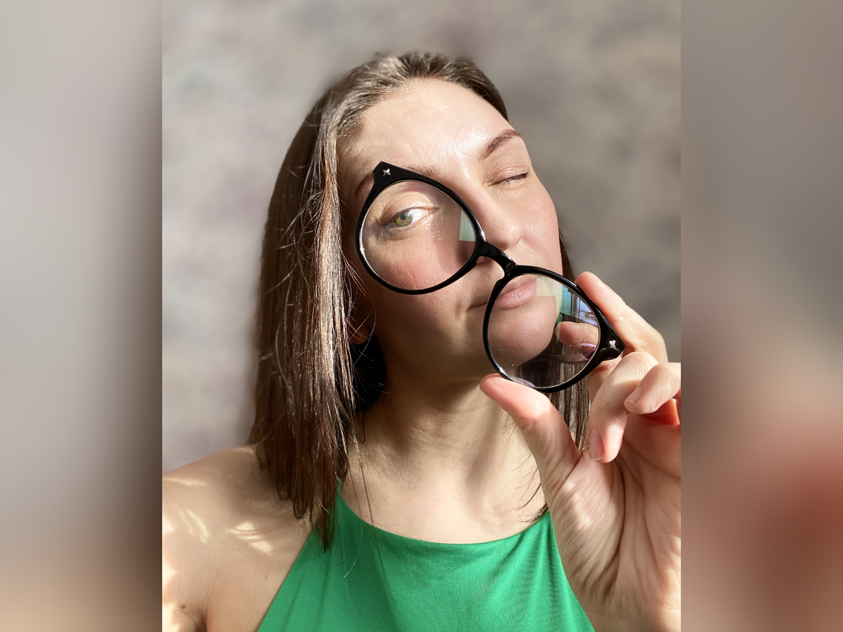 Да, дорогие читатели, это я. Внимательно наблюдаю за всем, что вы смотрите.