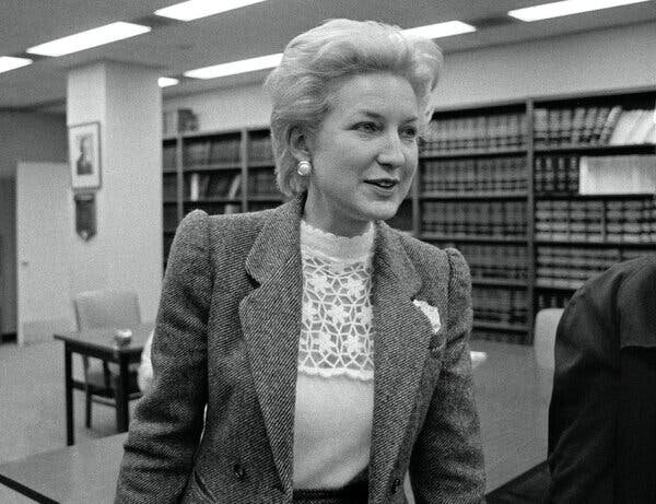    Мэриэнн Трамп Бэрри в 1983 году.