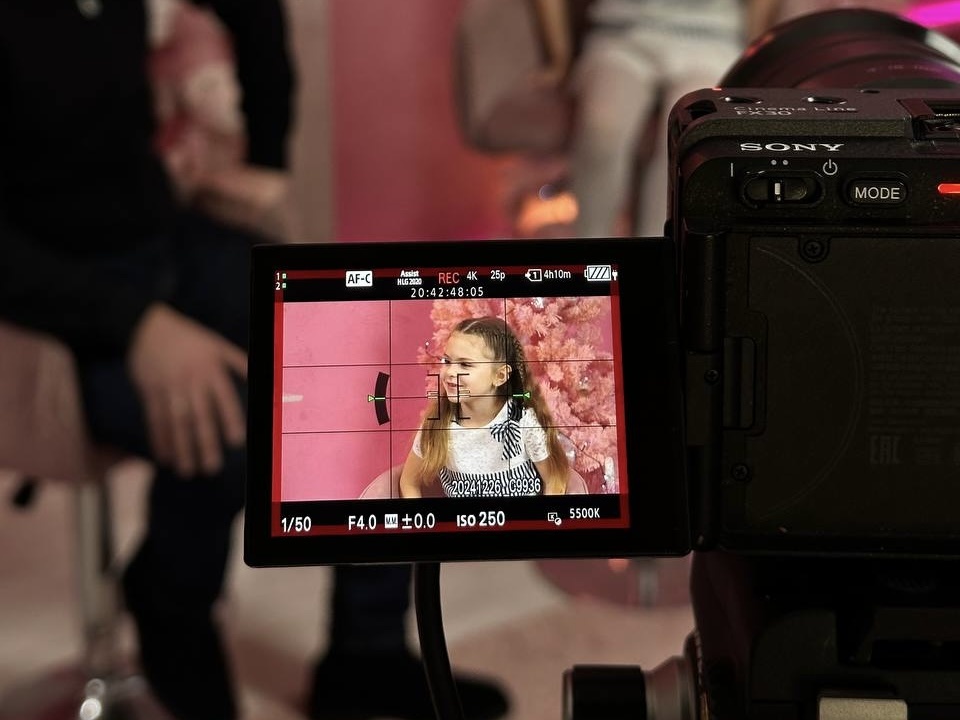 процесс съёмки шоу "Кто построил домик?"