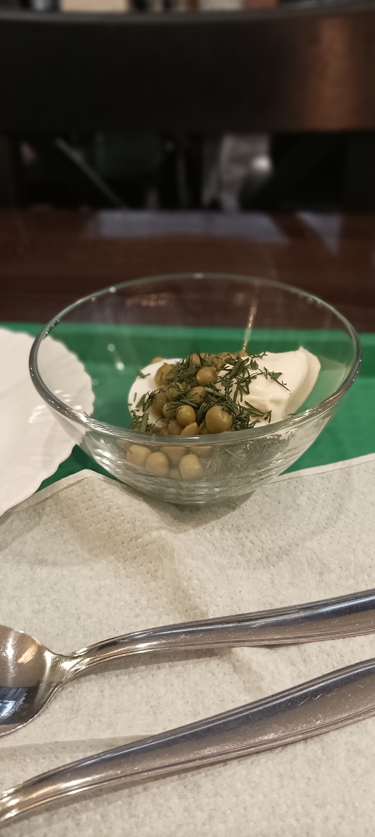 Сегодня обедал в кафе