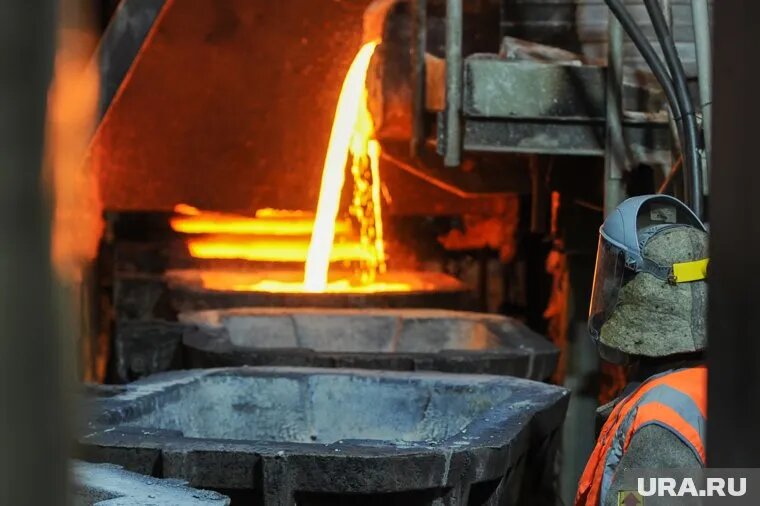 Рабочий курганского завода получил тяжелую производственную травму. Фото: Вадим Ахметов © URA.RU