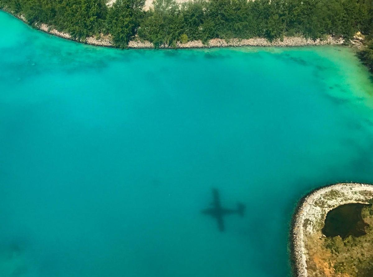 Путешествия - это позитив, не дайте мелким неприятностям испортить себе настроение. 