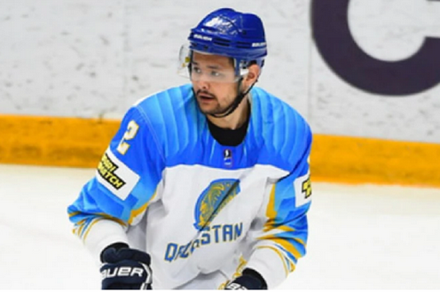 Хоккеист сборной Казахстана. Фото с сайта prosports.kz