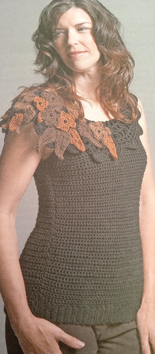 Кофточка с цветами.