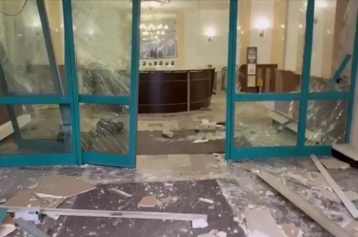    Довлатова: раненный в «Алых парусах» консьерж находится в реанимации