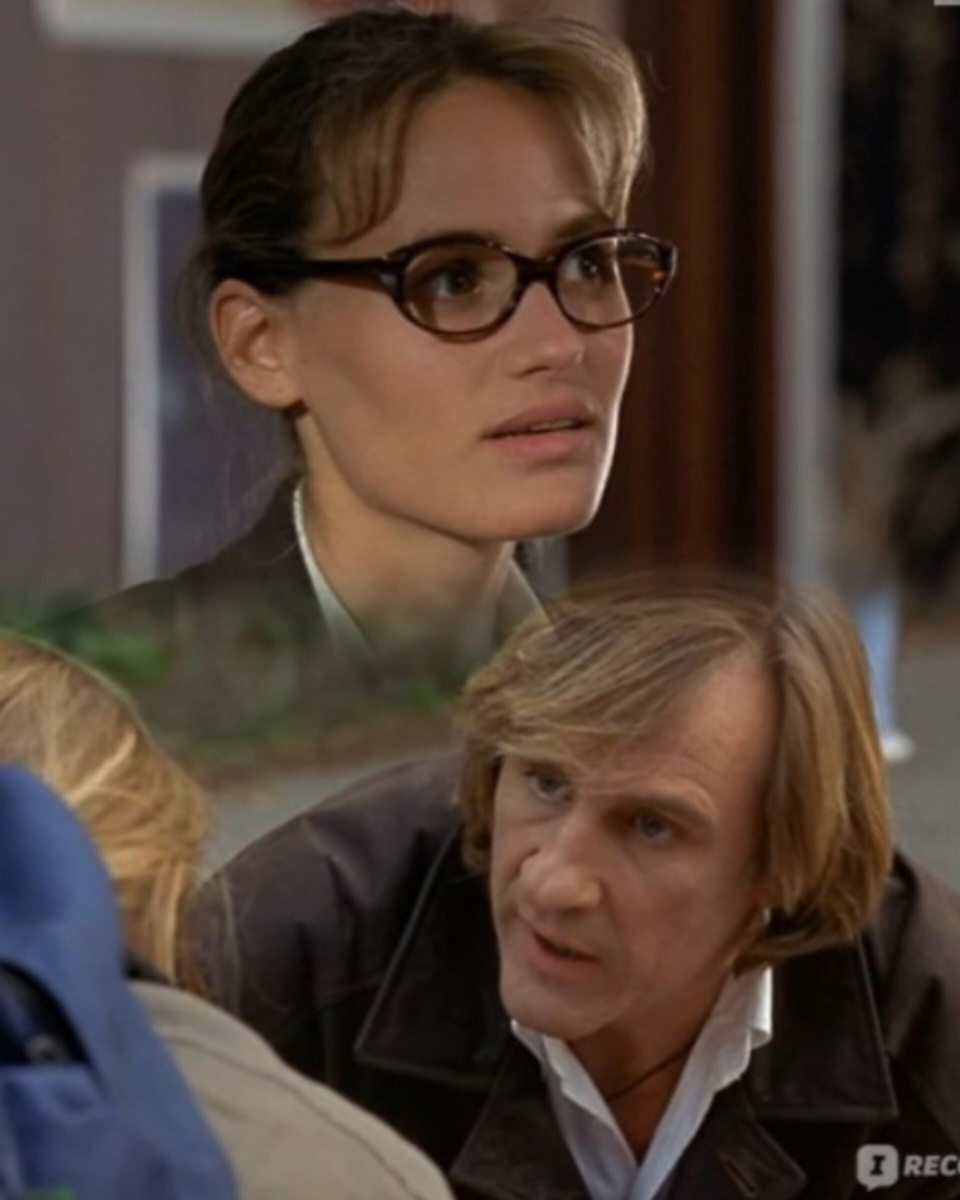 Брижит влюбляет в себя руководителя Сесиль - ловеласа Лорана( Жерара Депардье).