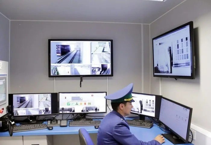 Рабочий процесс на Государственной таможенной службе Туркменистана (Фото: TDH)