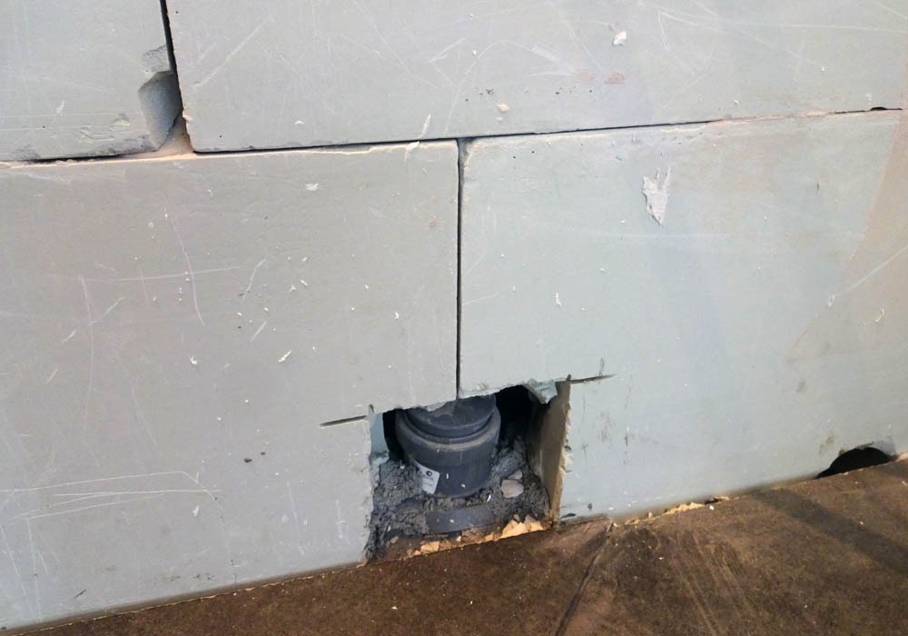 Вывод для раковины в туалете