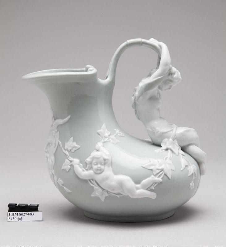 2. Кувшин в форме аскоса. 1876. Государственный исторический музей. Госкаталог: https://goskatalog.ru/portal/#/collections?id=18840991