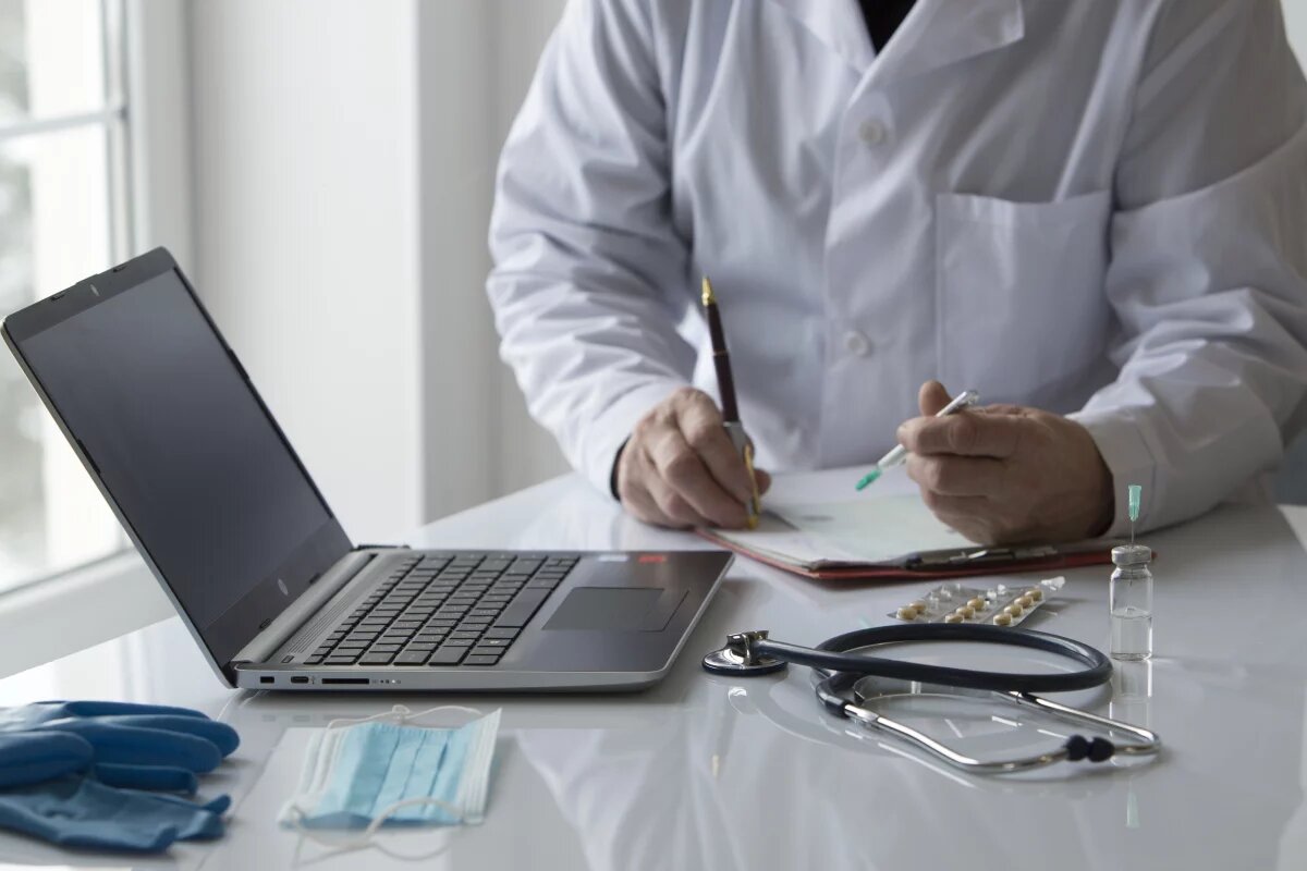    В США проведут испытания по трансплантации почек свиней людям