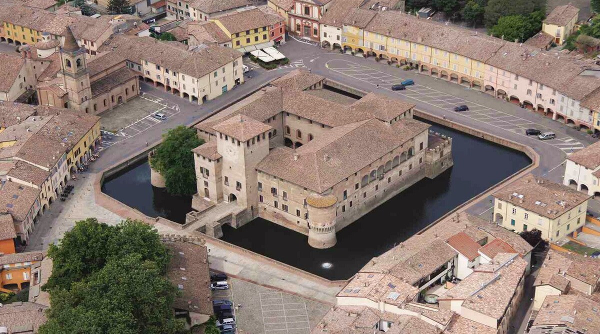 Замок Эстенсе