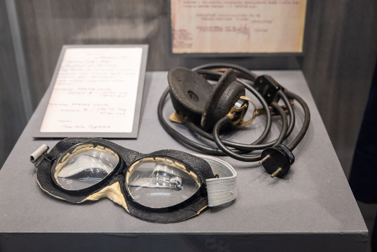    Более 150 реликвий представили на выставке «Ялта 1945: фундамент нового мироустройства» в Музее Победы