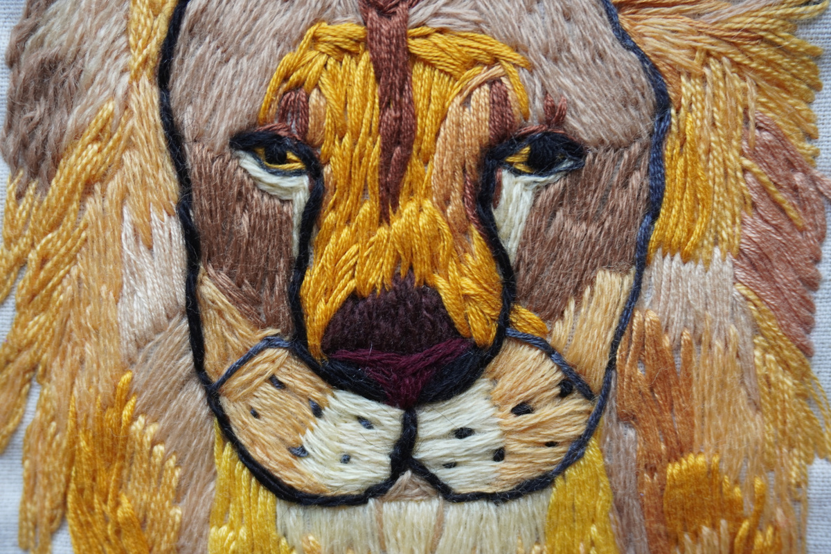 вышивка "Лев", деталь