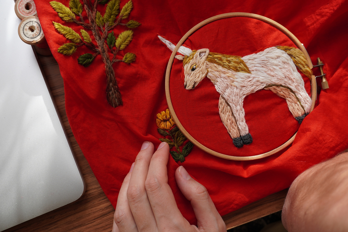 деталь вышивки