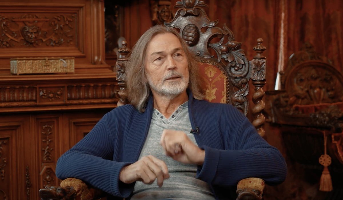    Никас Сафронов. Фото: Youtube / @RENTAVED