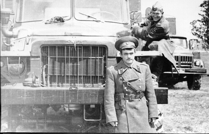 На фото - на тактико-специальных занятиях.