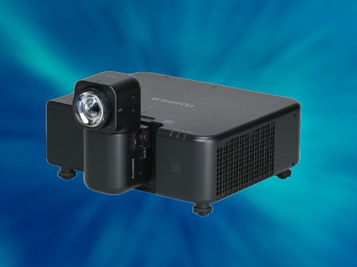    Fujifilm представила 4K-проектор ZUH6000 с вращающейся линзой