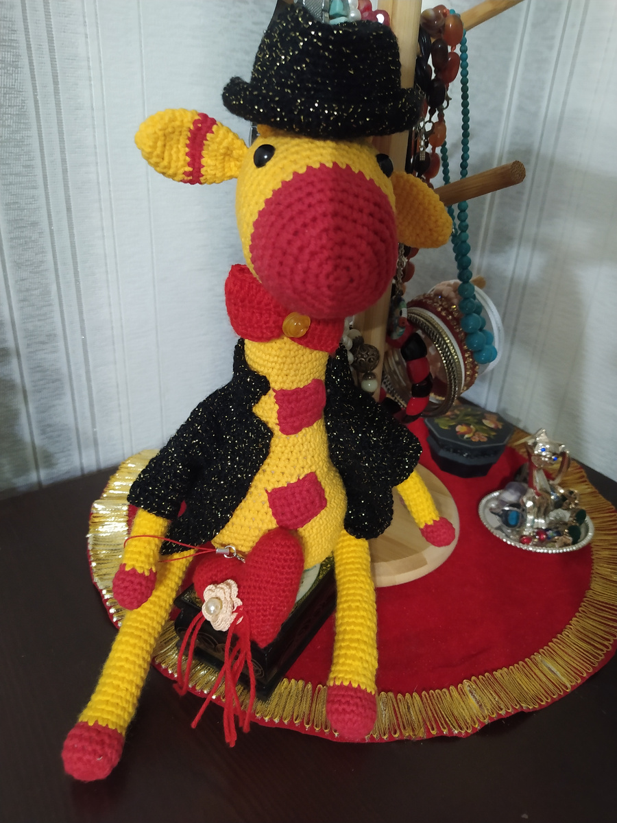 Фото автора. Влюбленный жирафик