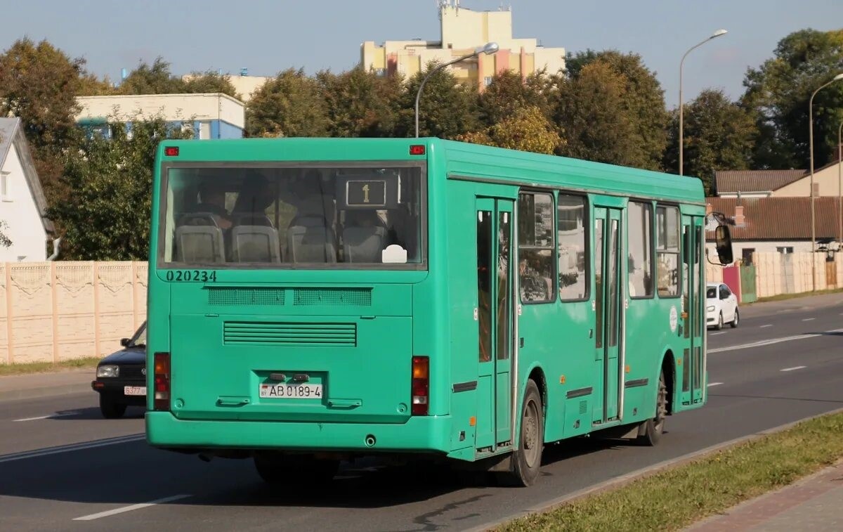 Неман-5201 сзади. Источник фото: fotobus.msk.ru