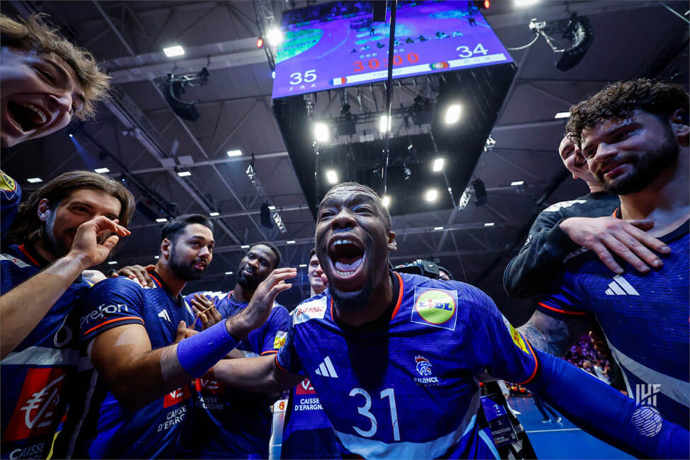    В острейшей борьбе французы выцарапали бронзу